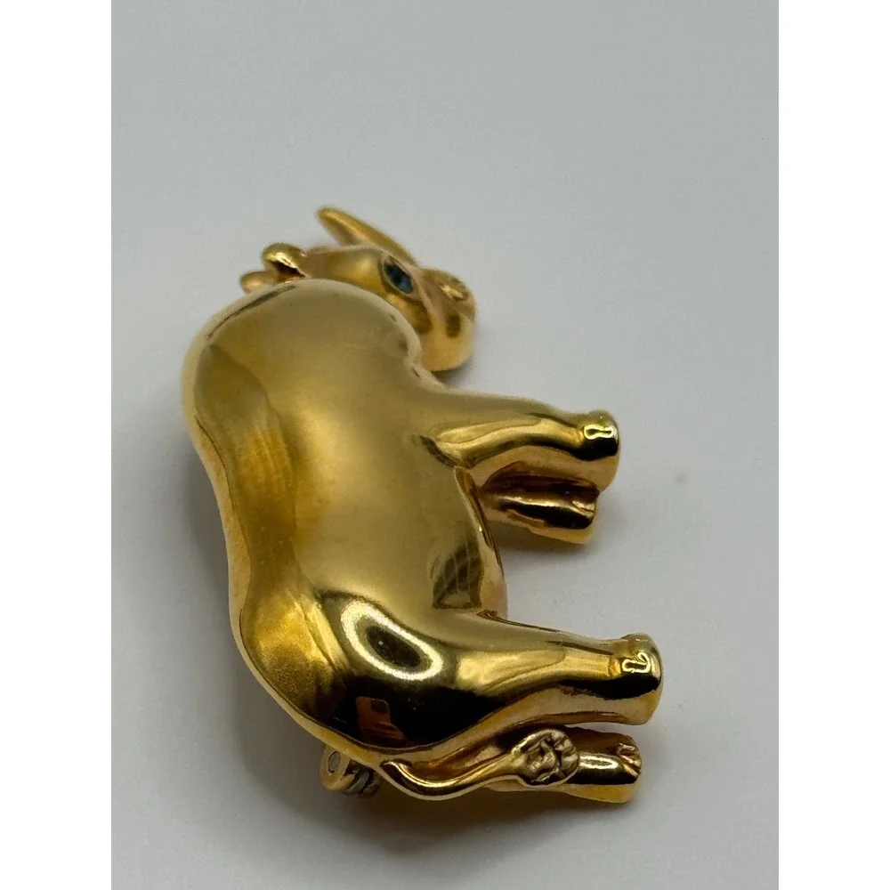 Vintage‎ Krementz Rhino Brooch Rhinestone Eye Gold Tone Pin